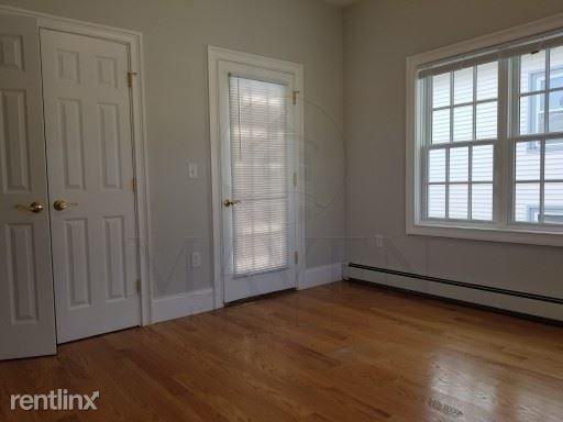 200 North St - Photo 3 of 11