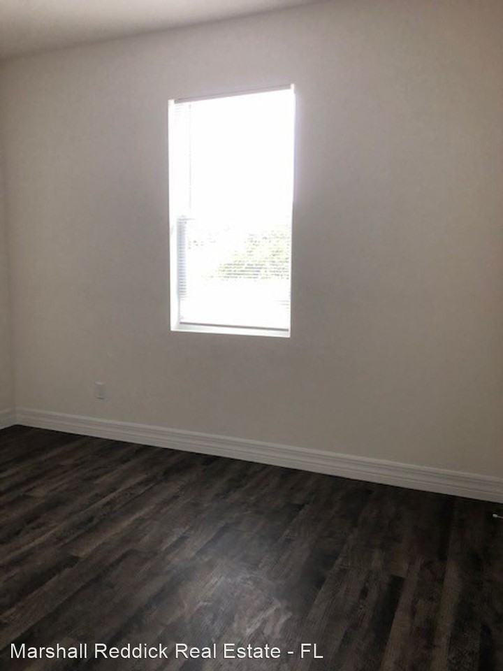 8036 Buttercup Cir - Photo 2 of 17