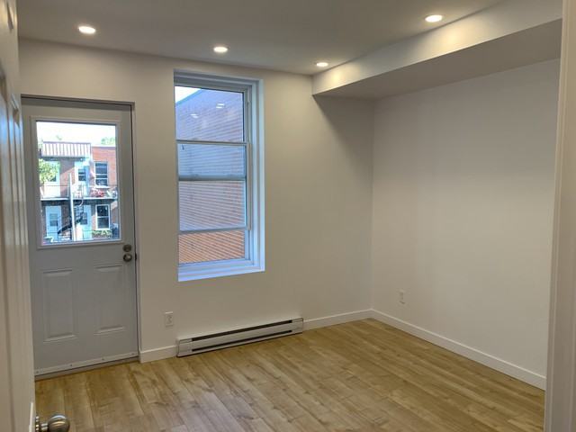 6637 Avenue du Parc - Photo 3 of 4