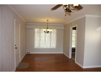 6517 Davidson St - Photo 3 of 20