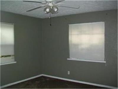 4235 Bonham St - Photo 2 of 7