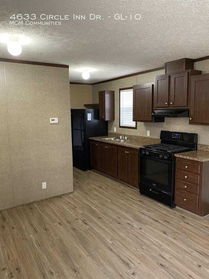 4633 Circle Inn Dr - Photo 2 of 6