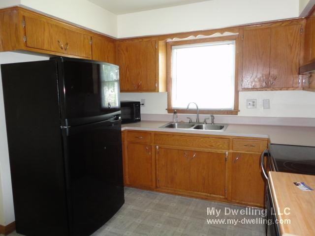 1563 W Iona Terrace - Photo 2 of 16