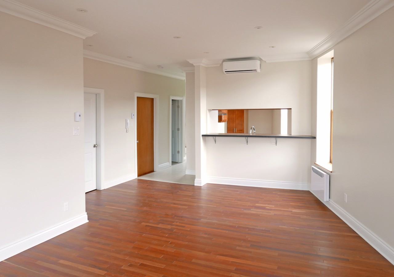 3630 Rue Notre-Dame Ouest #b - Photo 2 of 10