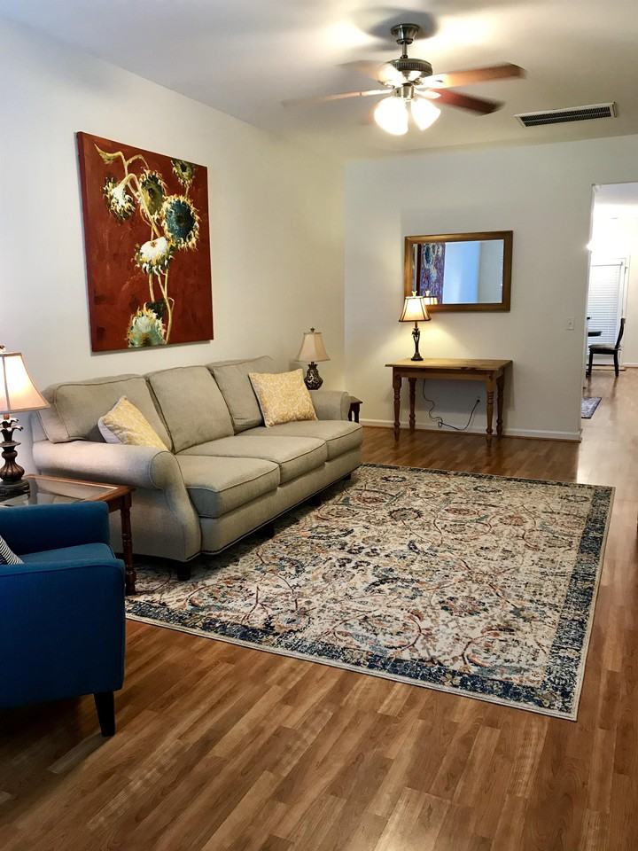 922 Woodlawn Avenue #1 - Photo 3 of 41