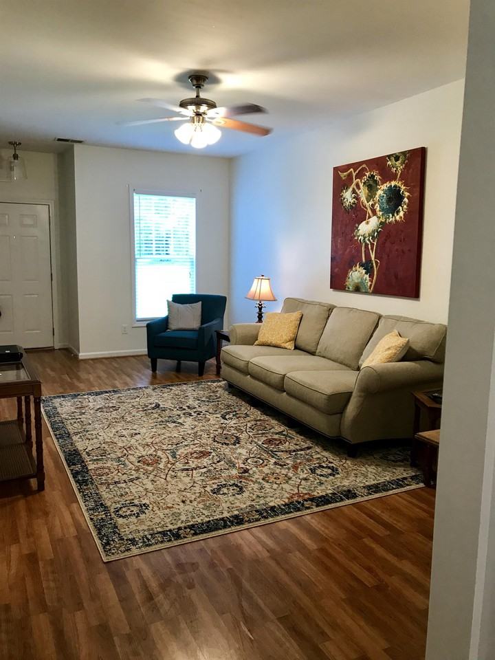 922 Woodlawn Avenue #1 - Photo 4 of 41