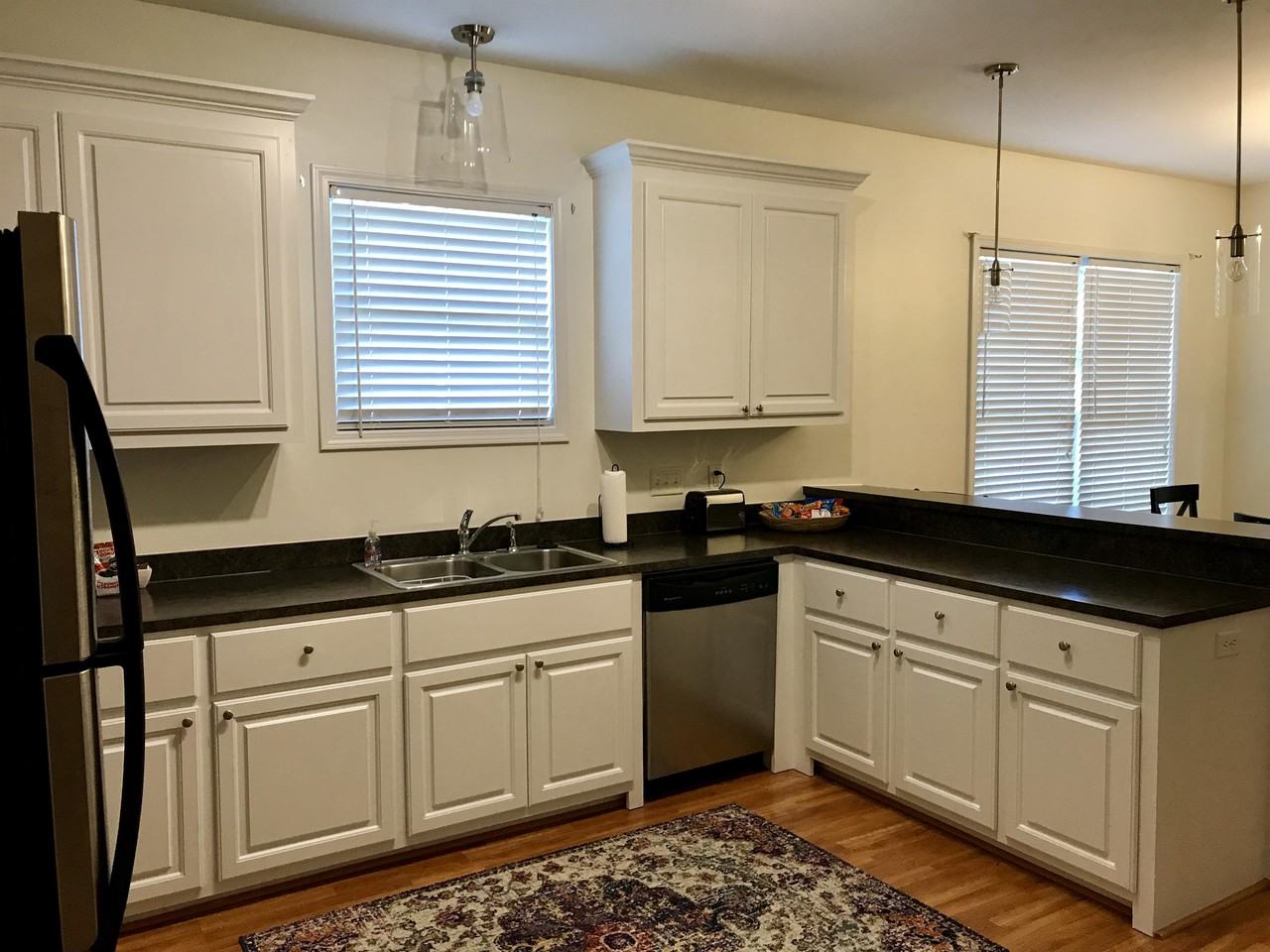 922 Woodlawn Avenue #1 - Photo 6 of 41