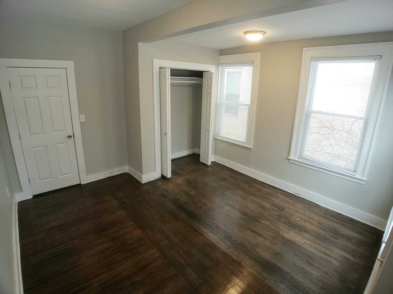 115 Bristol Street #1R - Photo 3 of 13