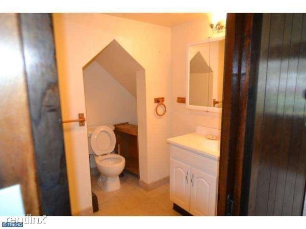 Yogdip Apartments Apt G - Photo 2 of 7