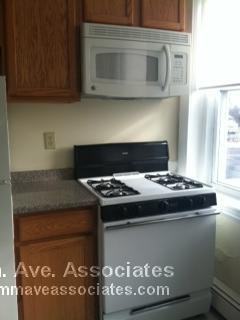 81 Empire St #4 - Photo 3 of 15