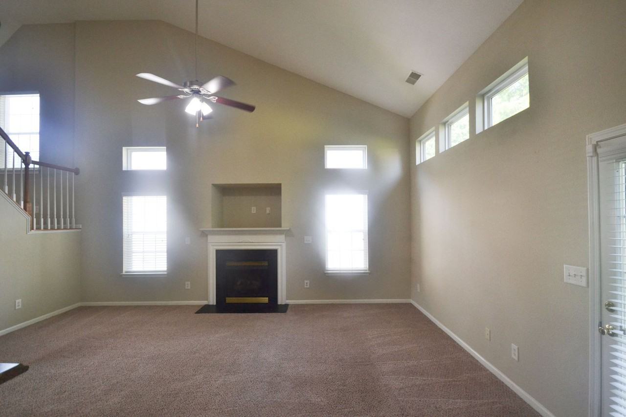 4015 Wanamassa Dr - Photo 3 of 17