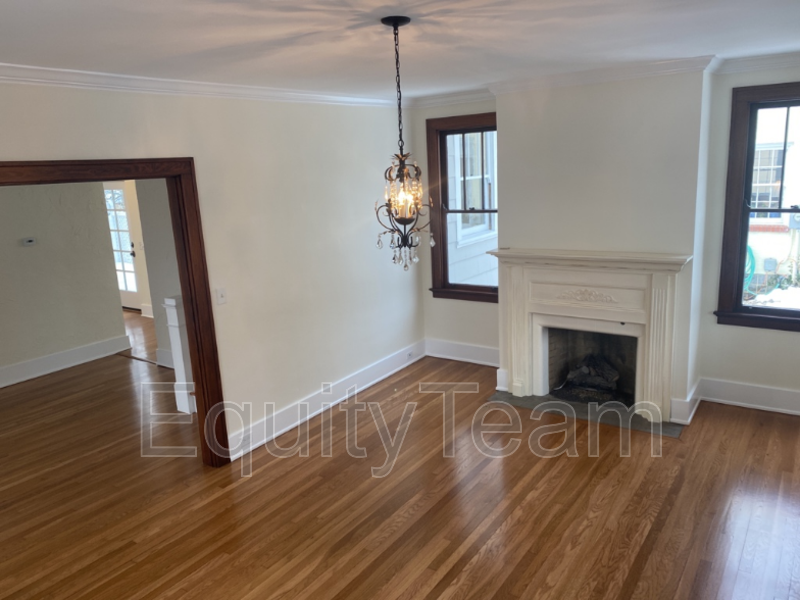 3751 Indianview Ave - Photo 3 of 22