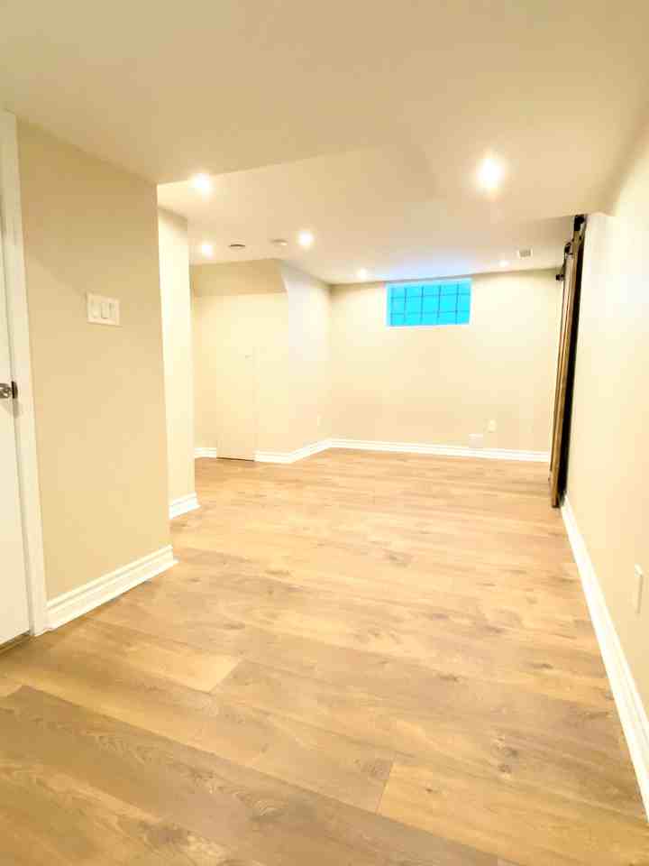 15 Rutherford Avenue - Photo 5 of 10