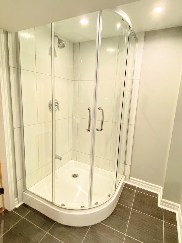 15 Rutherford Avenue - Photo 7 of 10