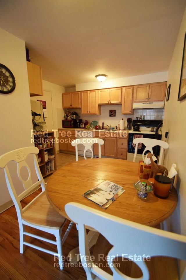 243 Kelton St #23