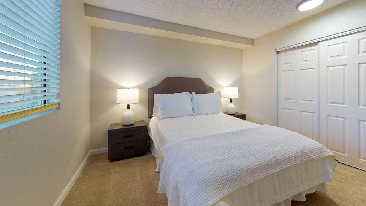 Park Edmonds Apartment - Photo 4 of 46