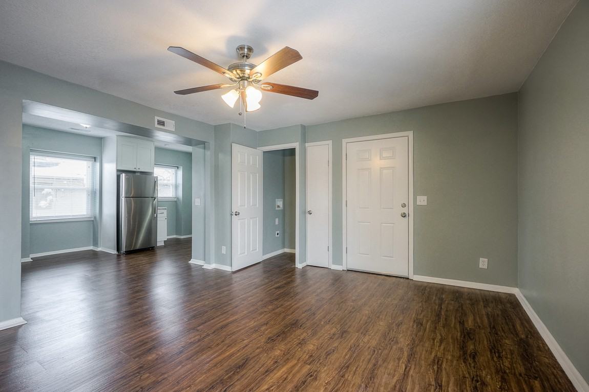 4115 Warwick Blvd #4115-5 - Photo 2 of 30