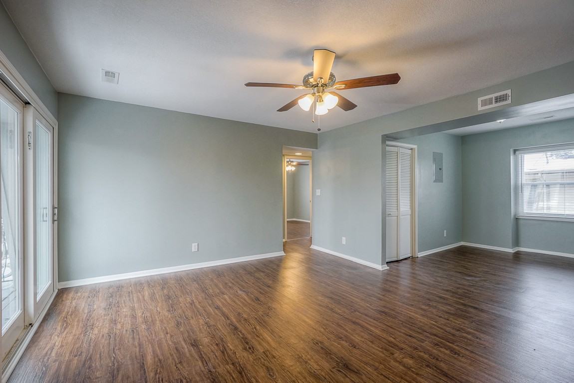 4115 Warwick Blvd #4115-5 - Photo 3 of 30