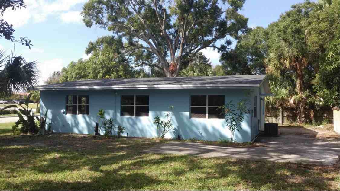 420 N 7th St #1 - Photo 2 of 10