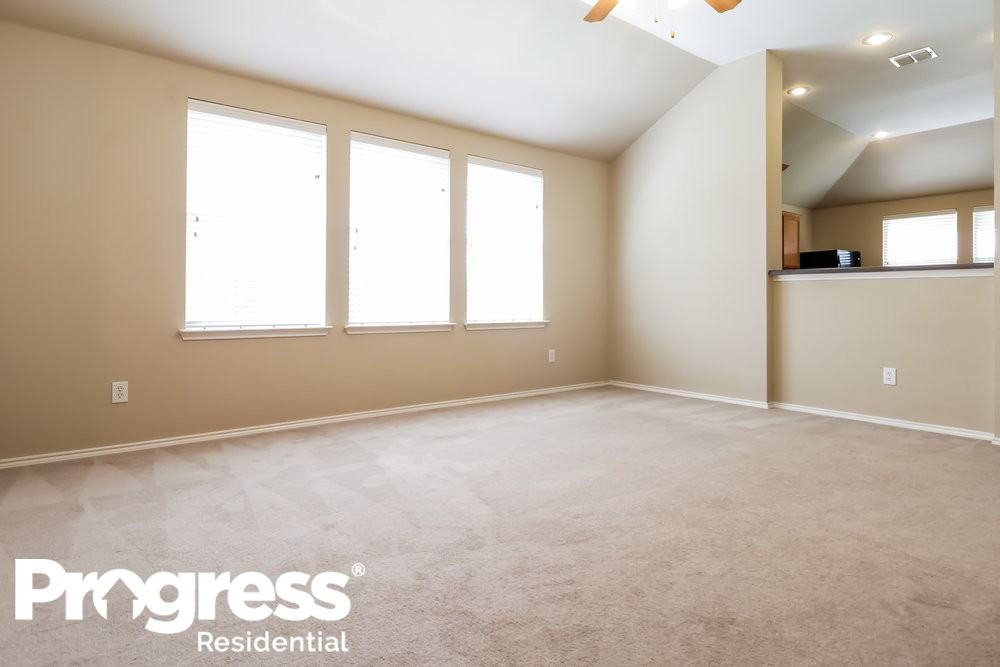 1010 Weeson Rd - Photo 2 of 15