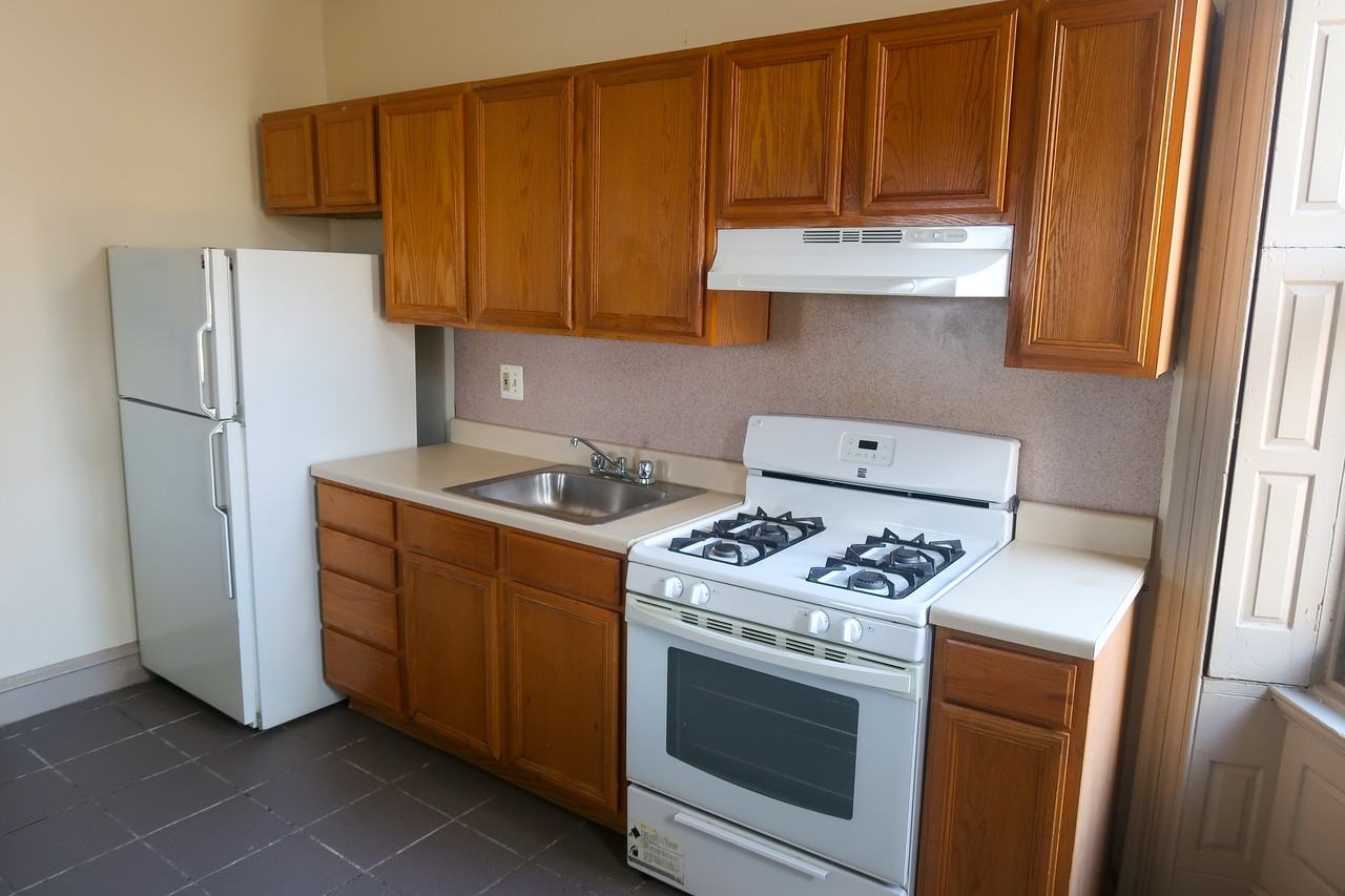 1524 N 16th Street - Photo 3 of 4
