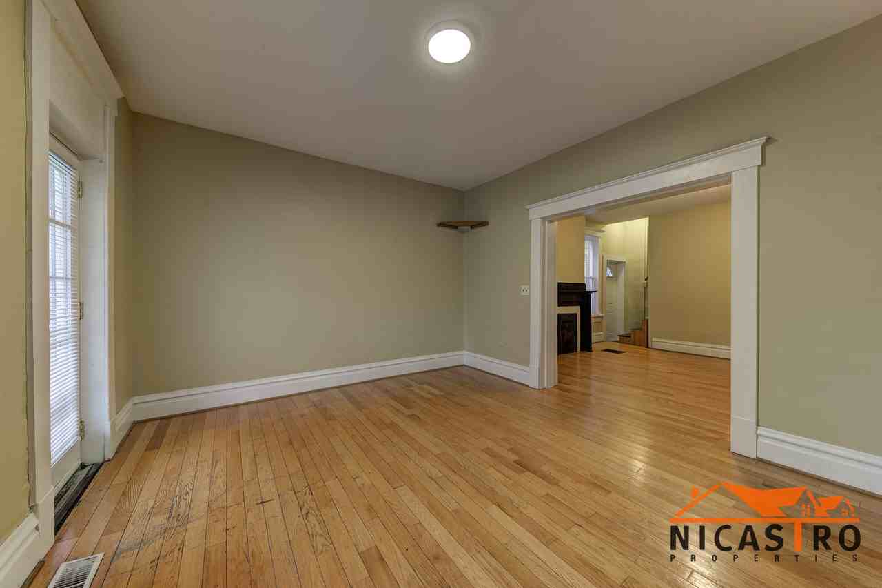 136 E 11th Ave - Photo 3 of 50