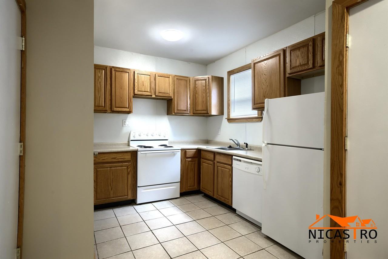 226 226 E 16th Avenue-RearREAR - Photo 6 of 40