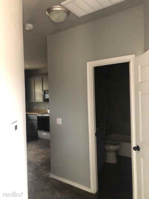 1255 Hearon St - Photo 2 of 7