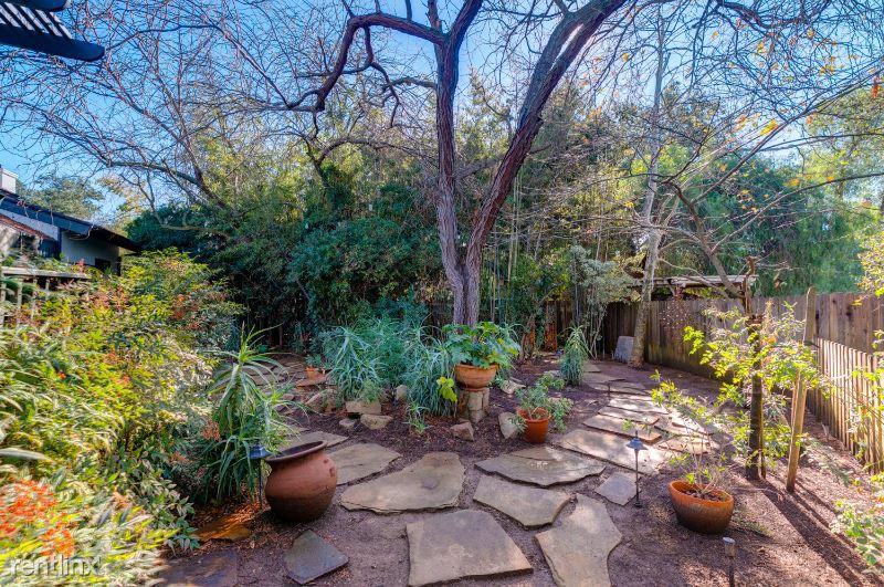 405 Palomar Rd - Photo 2 of 5