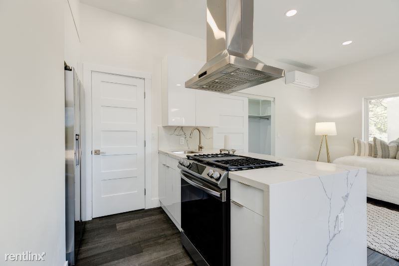 405 Palomar Rd - Photo 3 of 5