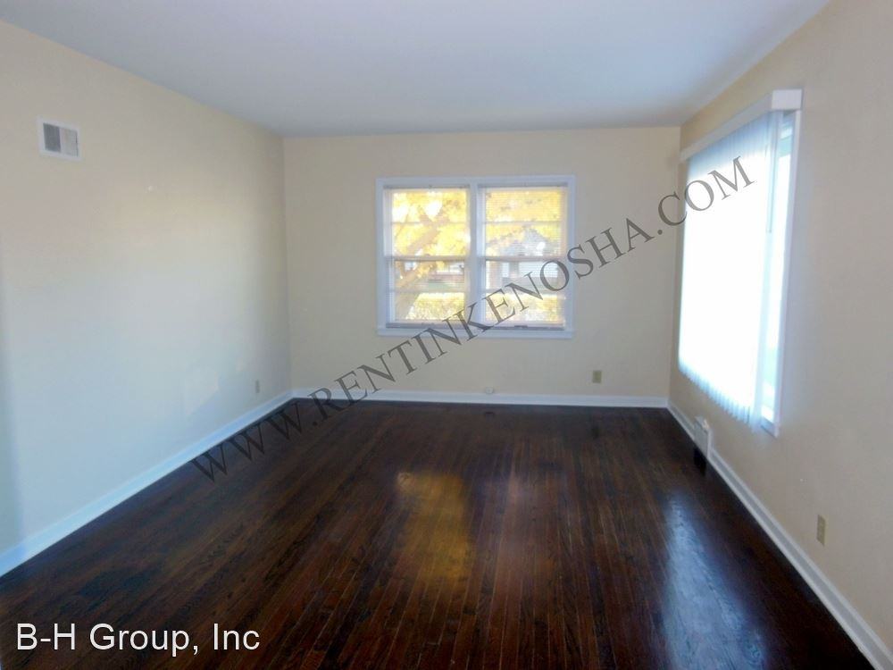 2128 28th St - Photo 2 of 13