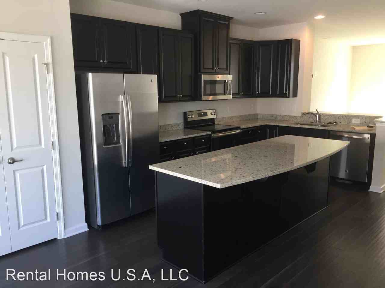 605 Brickell Chase - Photo 2 of 20