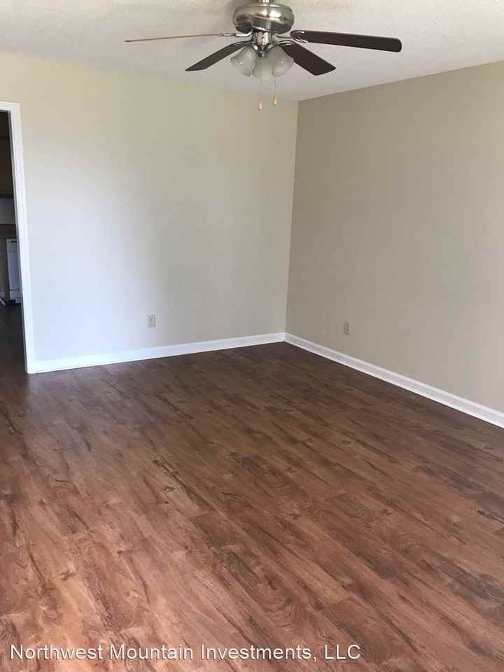 Indigo Lane - Photo 2 of 9