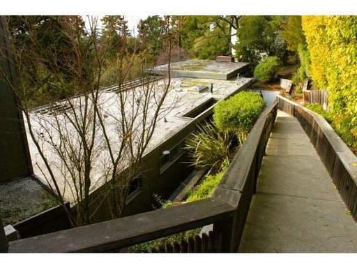 52 Highgate Rd - Photo 3 of 13