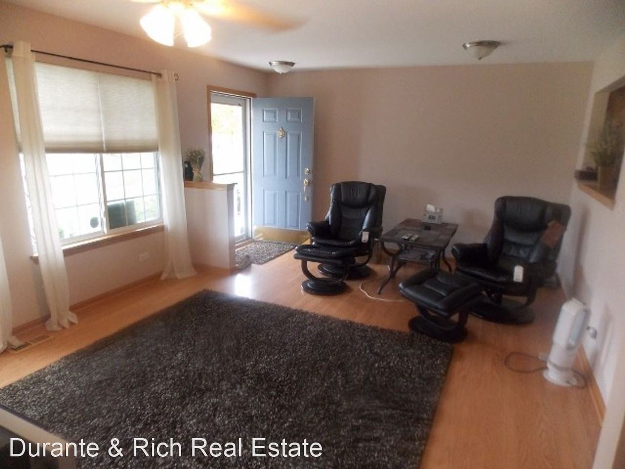 39633 N Warren Ln - Photo 2 of 14