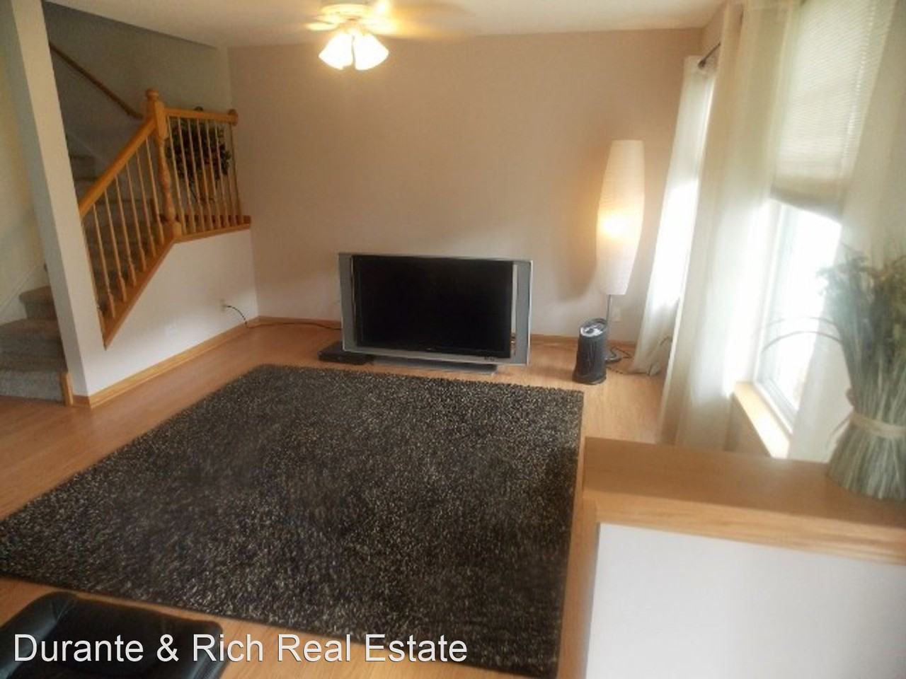 39633 N Warren Ln - Photo 3 of 14