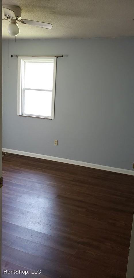 108 Chevychase Ln #1 - Photo 3 of 14