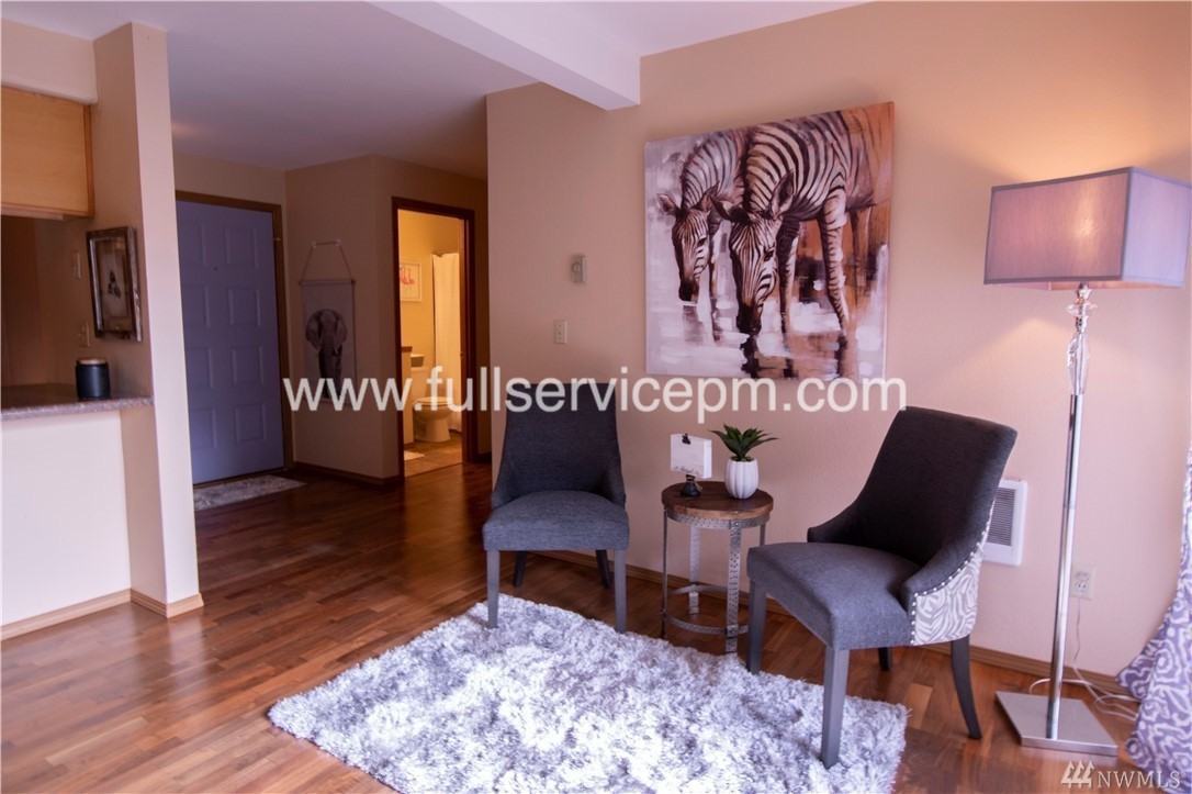 12600 57th Ave S - Photo 4 of 23