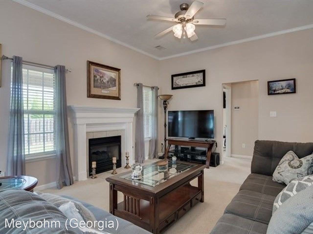 3019 Pepperhill Dr - Photo 3 of 13