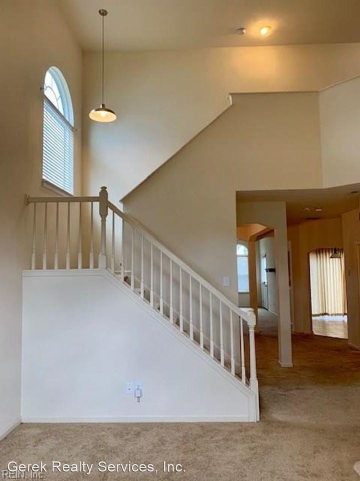 3528 Riders Ln - Photo 3 of 20