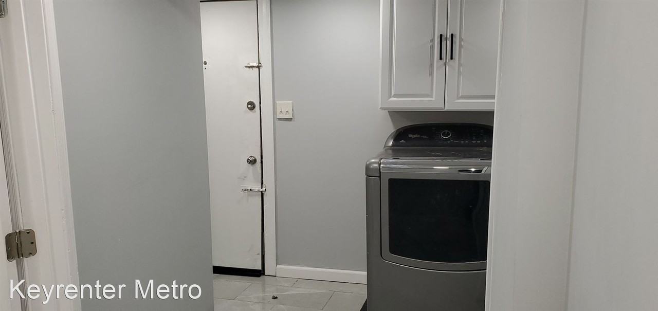 6008 Addison Rd - Photo 2 of 20