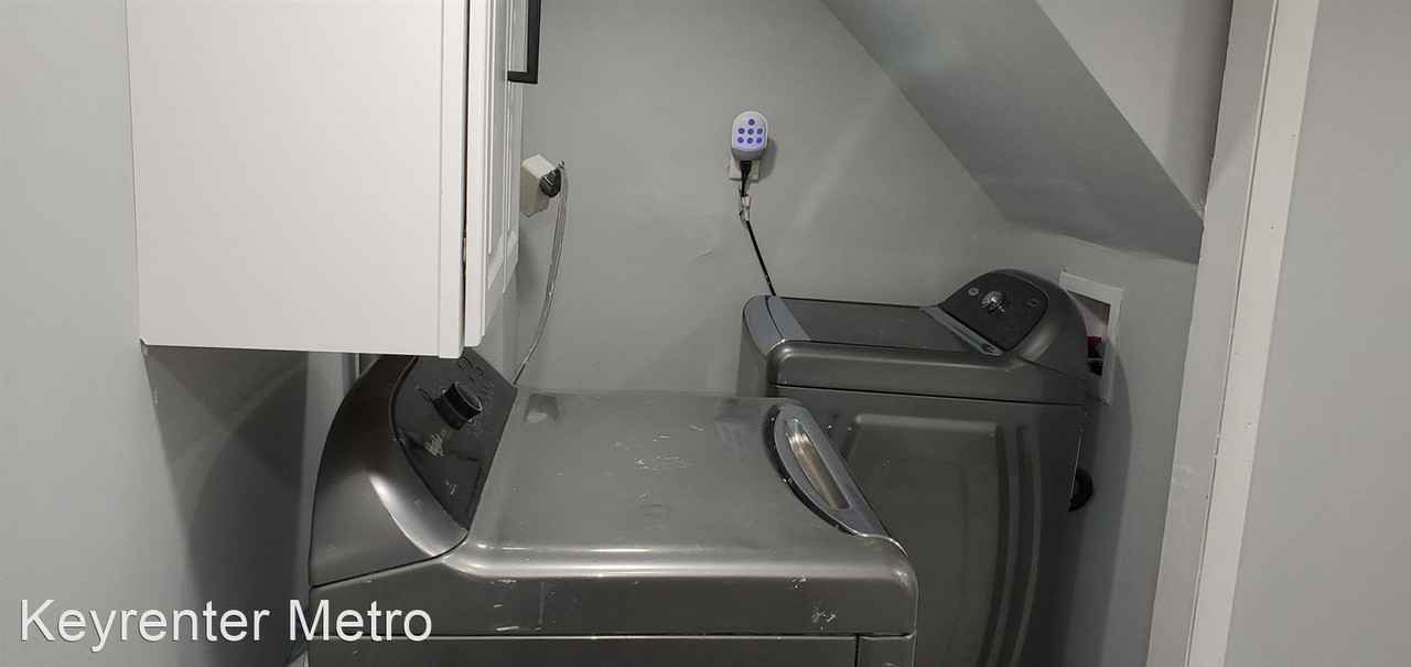 6008 Addison Rd - Photo 3 of 20