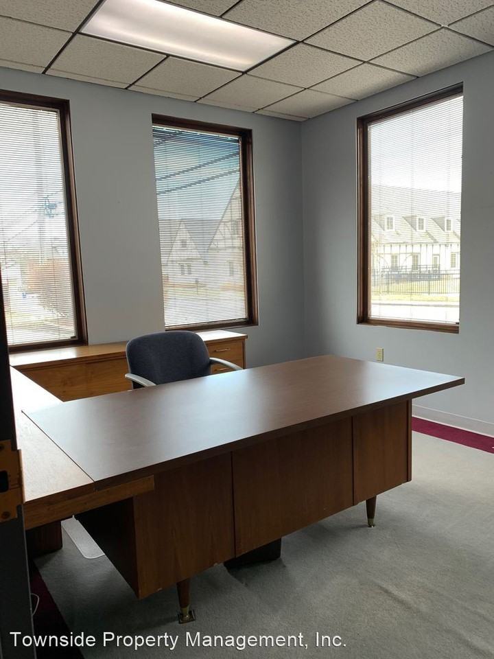 107 Church St Ne - Photo 2 of 7