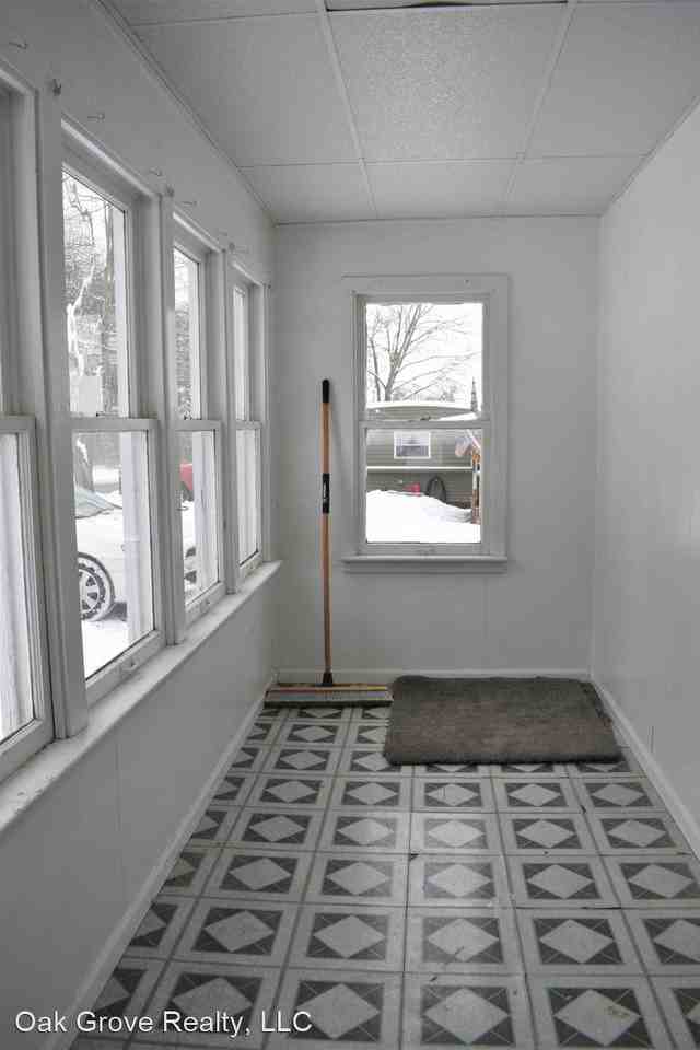 429 Main St - Photo 2 of 23