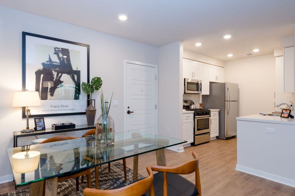 IMT 5700 - Photo 3 of 42