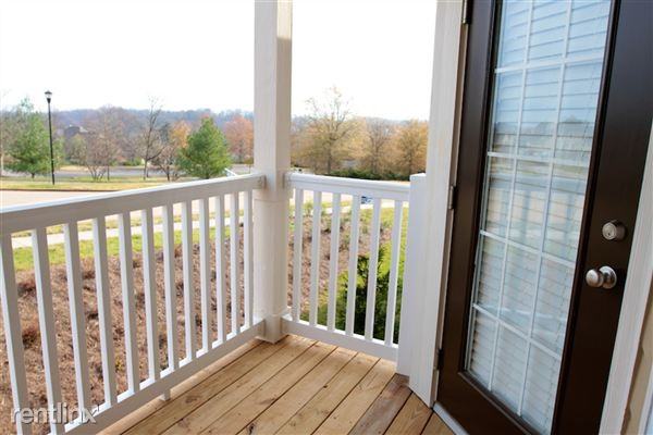 Wellsley Park at Deane Hill Apartments - Photo 2 of 26