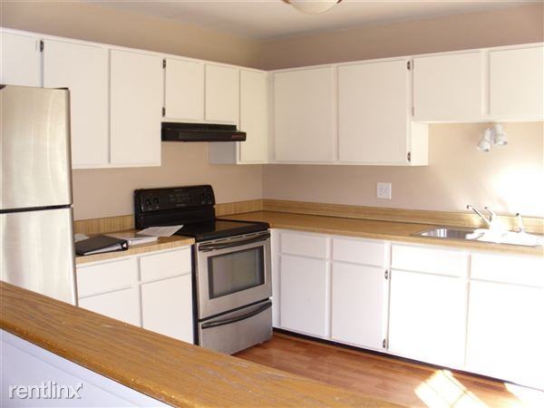 3280 Alpine Dr - Photo 2 of 5