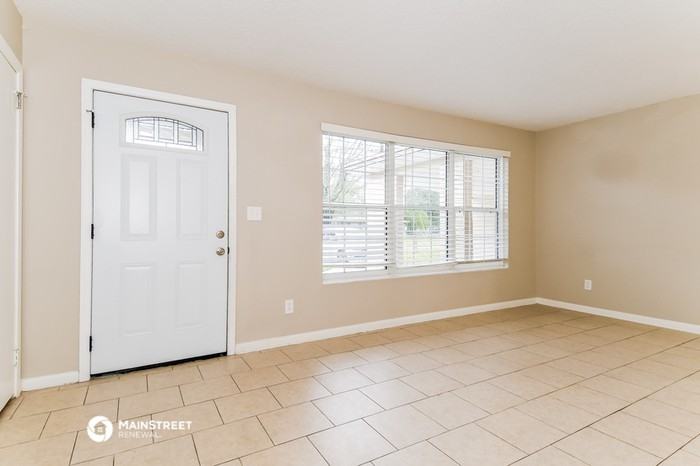 1146 Busac Ave - Photo 3 of 16