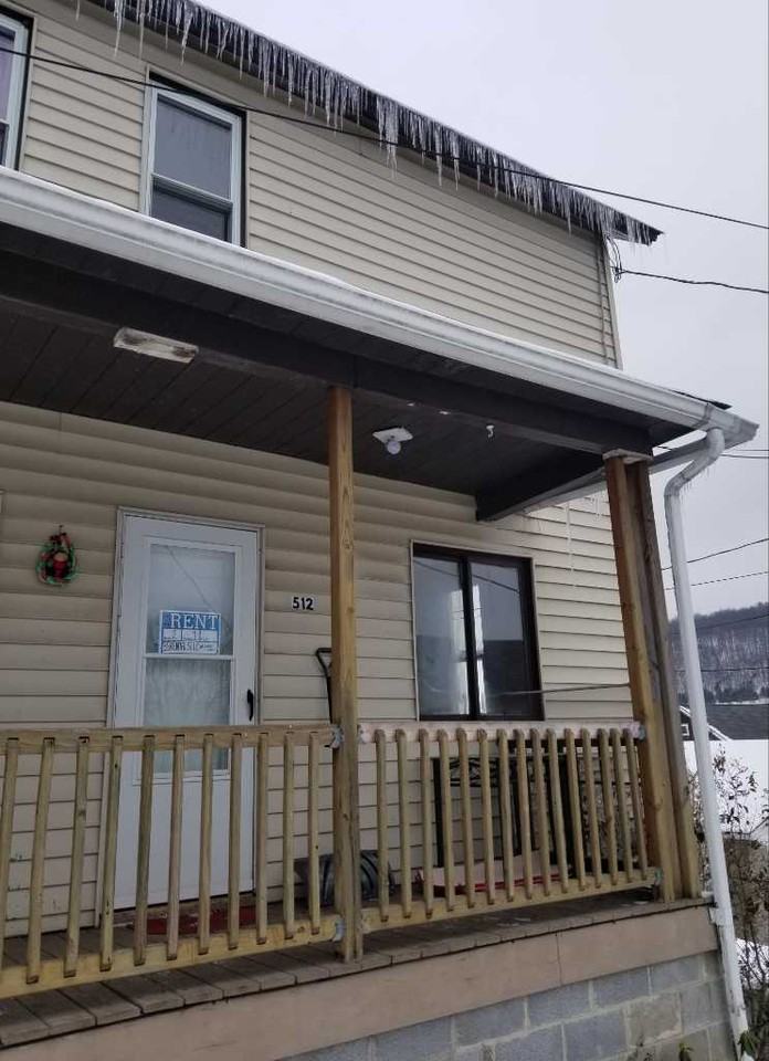 512 Broad Street - Photo 3 of 9
