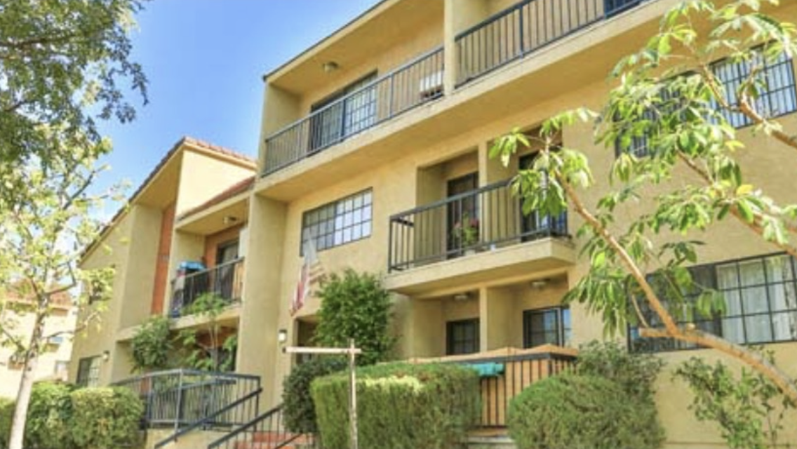 Elm Ave Apartments - Photo 2 of 10